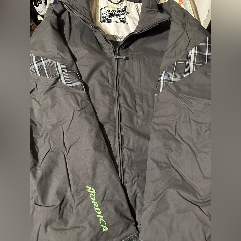 Men’s Nordic’s Snowboard Jacket